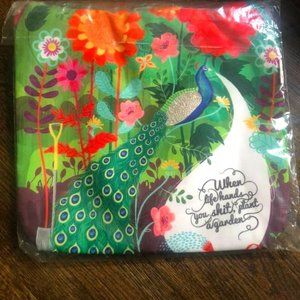 Brand new tote bag with vibrant design and funky slogan!